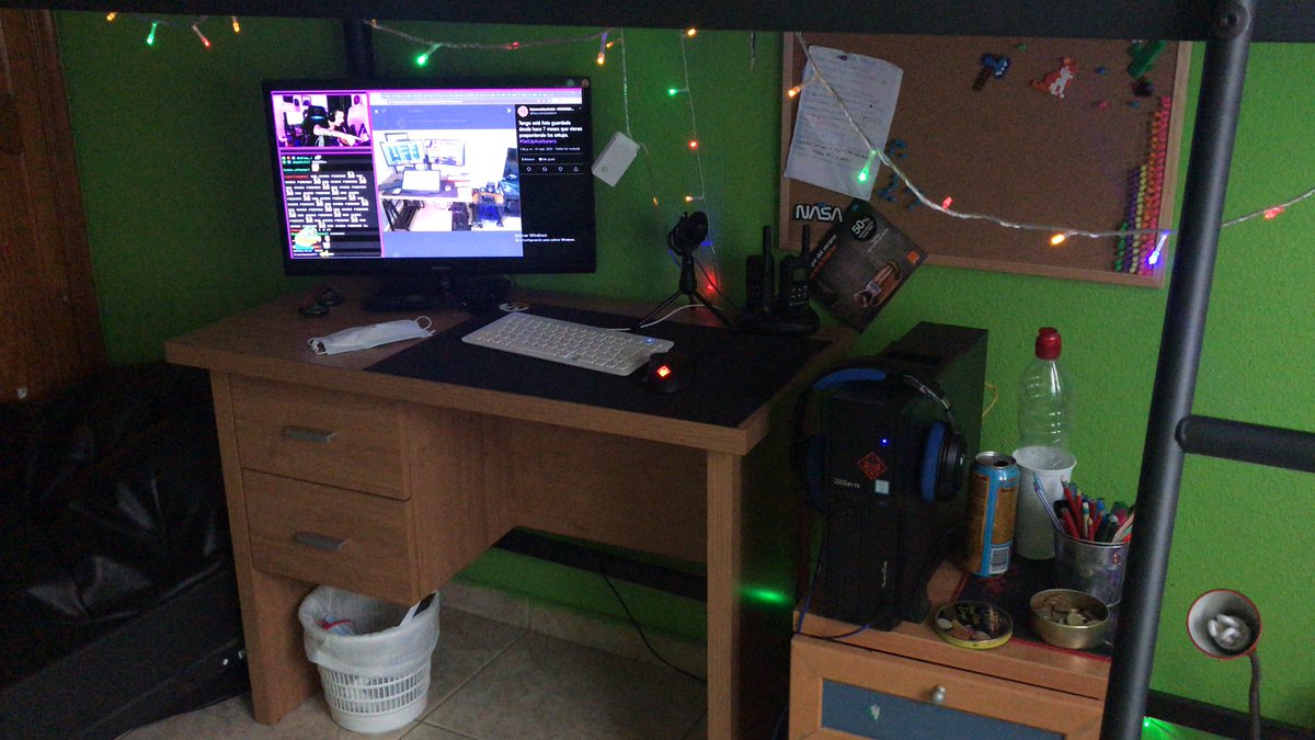 andresmanueh's tweet photo. E aquí mi setup #SetUpAceitunero https://t.co/WKflGFPup3