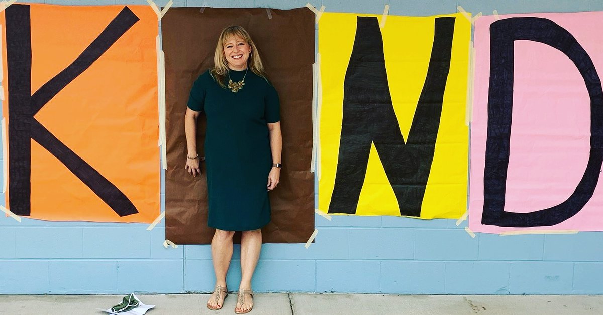 BurnsMSLibrary's tweet image. #betheIinkind
#burnsmsstartwithhello