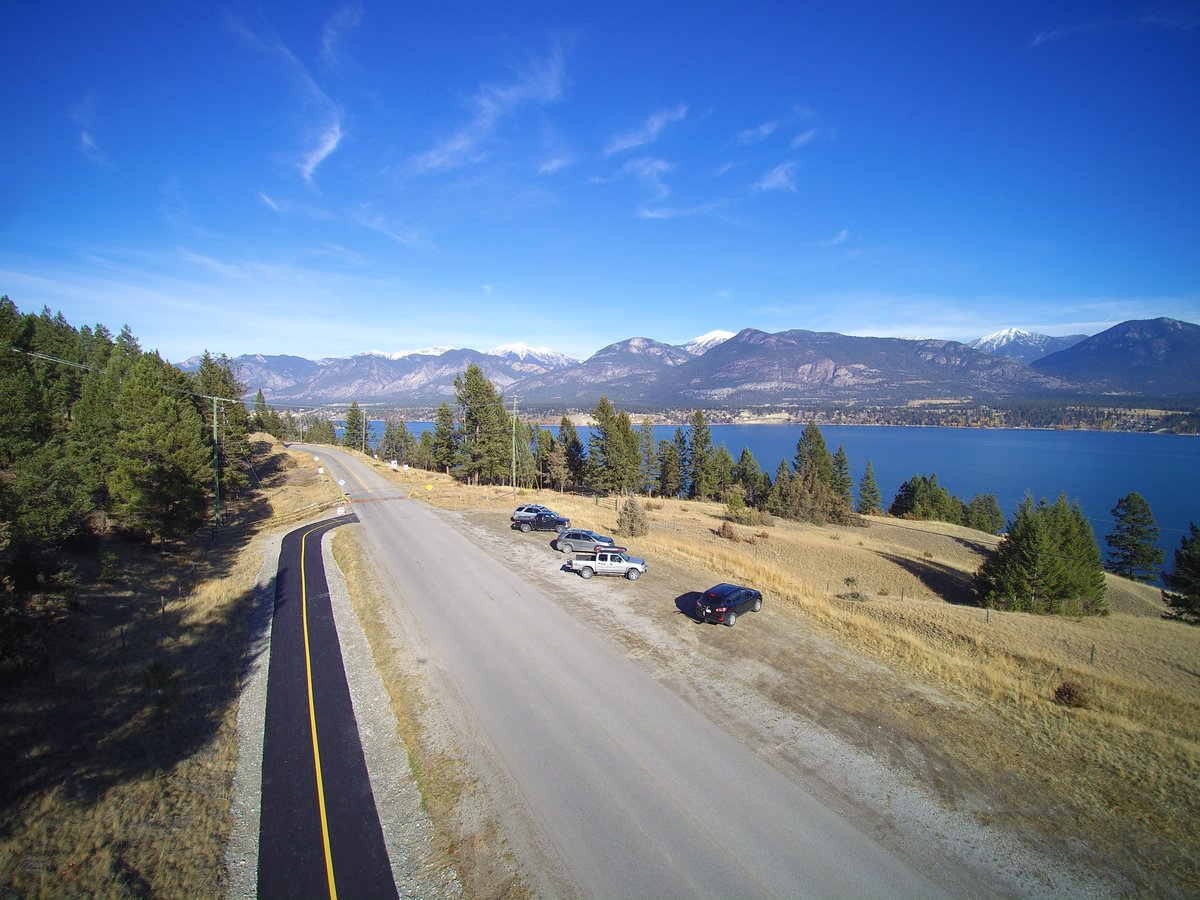 HICC_ca's tweet photo. 🏔️Whether you walk, bike or roll, check out the new paved trail connecting #Invermere to Fairmont Hot Springs #BC https://t.co/CjtV3UBoA5 #OurTrail #ExploreBC @InvermereBC https://t.co/8bWgUC1ZeV