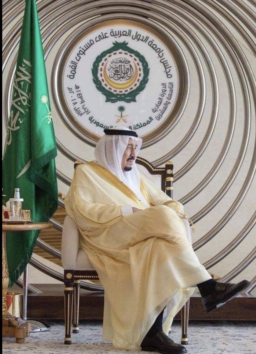 Mohmmed2030m's tweet photo. #saudinationalday90 
#اليوم_الوطني_السعودي_90 
عام جديد يضاف إلى التاريخ المجيد للوطن، وصفحة مضيئة تضاف إلى سجل حافل بالإنجاز والخير والسلام، وذكرى جديدة لتوحيد هذا الكيان العظيم على يد المغفور له – بإذن الله – الملك عبدالعزيز – طيب الله ثراه https://t.co/ot4a8JcOgN