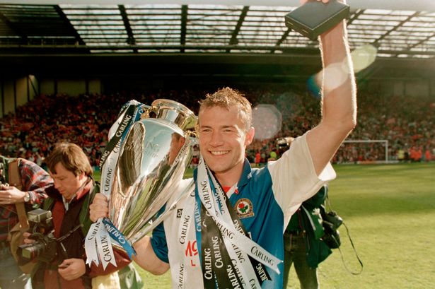 Ganó un solo trofeo a nivel clubes: la única Premier League que tiene el Blackburn, en la temporada 94-95.