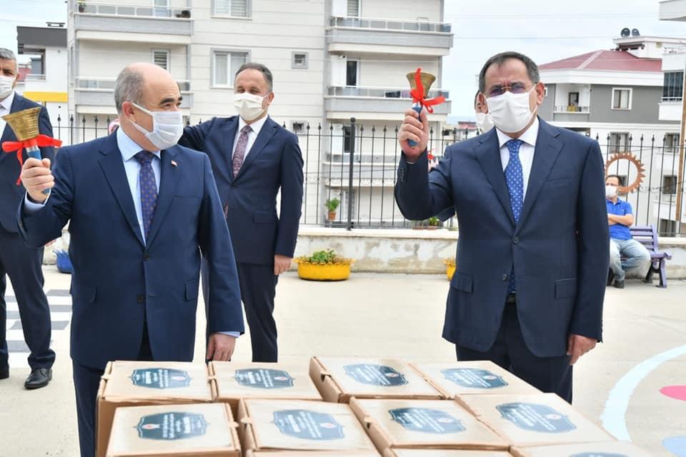 Kurupelit_io's tweet photo. 2020 / 2021 Eğitim Öğretim Yılı açılışını misafirlerimizle birlikte  yaptık.
#BurasiBizde  @irfanyetik55 @NejlaAkkaya @OFermanc @eaglesalih55 @MurselCeylan19 @CoskunESEN57 @55Akkus @zulkifdagli @ziyaselcuk @ziyaselcuk https://t.co/Ep213yqFgL