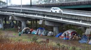 When I was travelling, people warned me about this issues, but to see it for yourself is mind-blowing. Imagine driving through the city, and see "mini-settlements" of tents just perched on the pavement of HWT or Knutsford Blvd. Kinda like this