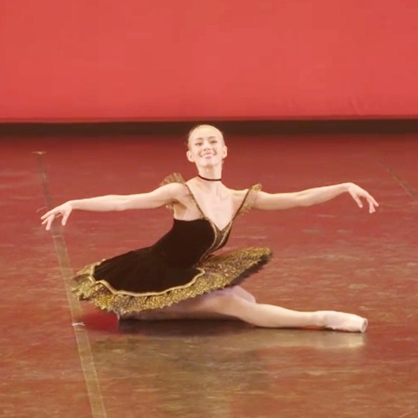 GWDanceWriter's tweet photo. Adorable. @emily_suzuki_ #EmergingDancer @ENBallet #ballet https://t.co/8VguJG29s1