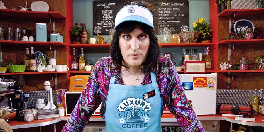  #GBBO   Noel Fielding as Barnsley Museum objects. A THREAD Purple and blue - ceramic figurine by Harry Parr #GreatBritishBakeOff