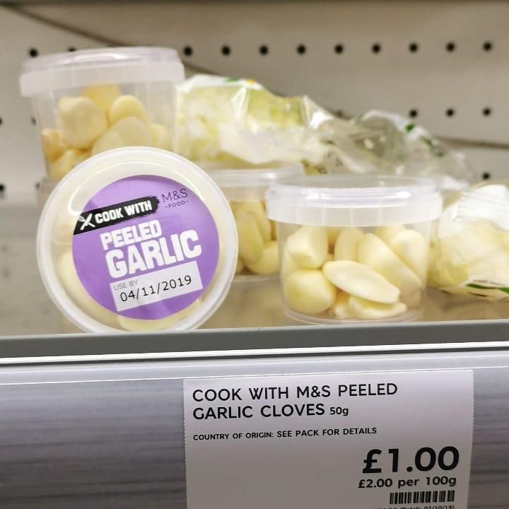 sascampaigns's tweet photo. Do we really need our garlic pre-peeled at the expense of the planet? 🤔 Don't think so 😤. Take the #LessPlasticPlease survey, log your plastic pet hates and join us in demanding supermarkets their reliance on #pointlessplastic. https://t.co/UbAW9q5Jvt

Pic: @pointlessplasticuk https://t.co/7U6oiUG6b4