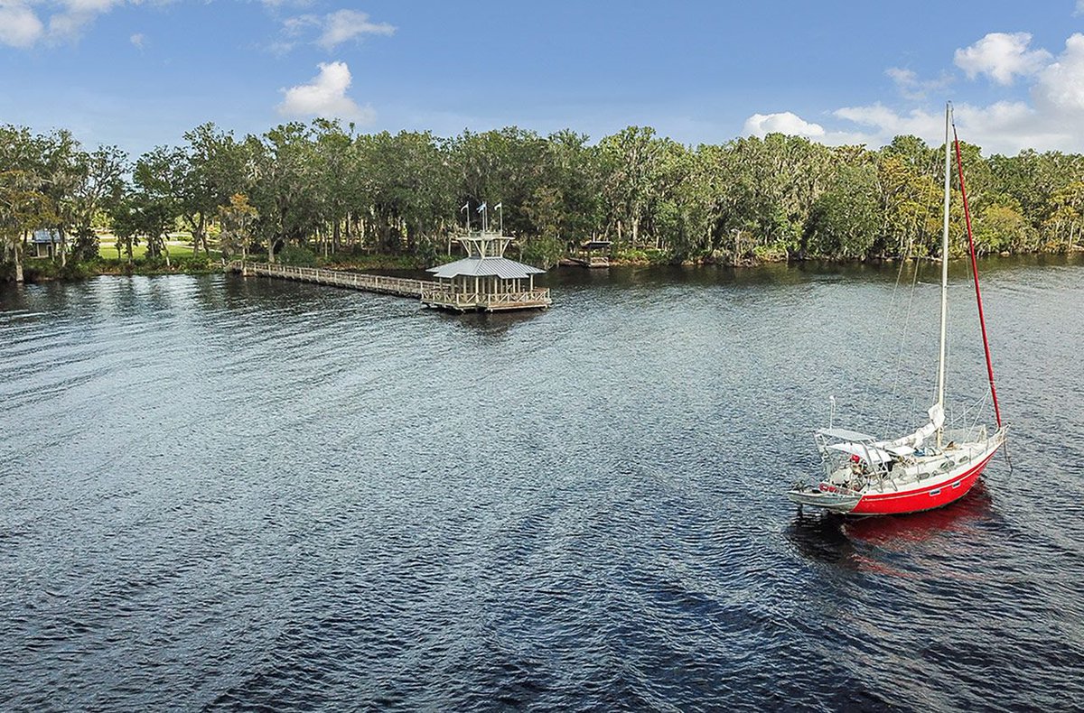 RiverTownFL's tweet photo. It's the first day of fall! How would you like to spend your time during this spectacular season?
https://t.co/e9isfFKCf9
#sailing #sailboat #firstdayoffall #welcomefall #boardwalk #boatinglife #floridalife #floridaliving #resortlife #riverfront #stjohnsriver #waterfrontlife https://t.co/C11Kyv1LmV