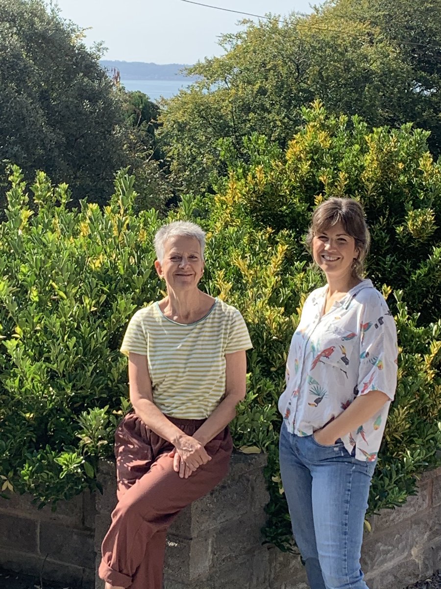 Garry Owen (@owen_garry) on Twitter photo What <a href="/Sienco/">Angharad Jenkins</a> of <a href="/CalanFolk/">CALAN</a> and her mum <a href="/DelythHarp/">Delyth Jenkins</a> have been doing during the pandemic after gigs got cancelled and performing live wasn’t possible.
Talking technology and composing mixed with a bit of yoga and gardening!
📻<a href="/BBCRadioCymru/">Radio Cymru</a> What <a href="/Sienco/">Angharad Jenkins</a> of <a href="/CalanFolk/">CALAN</a> and her mum <a href="/DelythHarp/">Delyth Jenkins</a> have been doing during the pandemic after gigs got cancelled and performing live wasn’t possible.
Talking technology and composing mixed with a bit of yoga and gardening!
📻<a href="/BBCRadioCymru/">Radio Cymru</a>