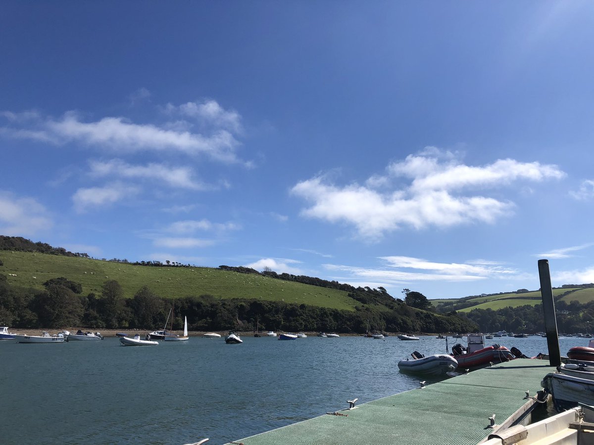 debrussell08's tweet photo. @GaryBarlow Staycation holiday - Salcombe South Devon #stunning https://t.co/beBgqlGPks