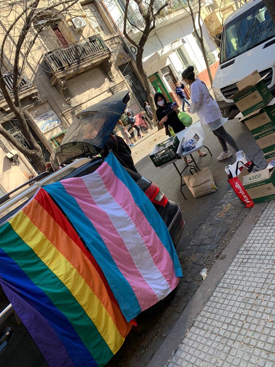 testeateba's tweet photo. *Juntos unimos fuerzas para armar y repartir bolsones y viandas de comida para más de 200 en el barrio de  Constitución*

11° SEMANA DE ENTREGA DE ALIMENTOS Sumate!!

 @hivindetectable @AHFargentina  @CasaMANUArg  @mariufundacion https://t.co/BWh6KeNgxR