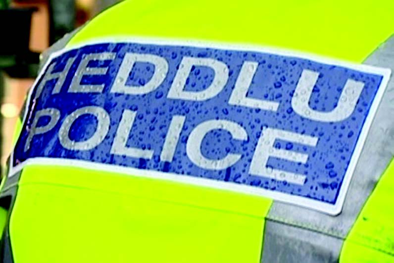 A man has been charged in connection with an incident in Ely on Saturday afternoon.
Officers were called to Stanway Road at around 4pm to reports of a road traffic collision. #cardiff #ely #roadtrafficcollision #stanwayroad #wales https://t.co/3Hk0BUoenQ https://t.co/MQ58wbRIS0