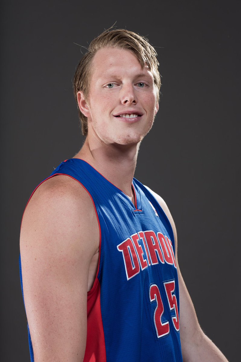 Spent the last 15 minutes staring at this photo of professional basketball athlete Kyle Singler