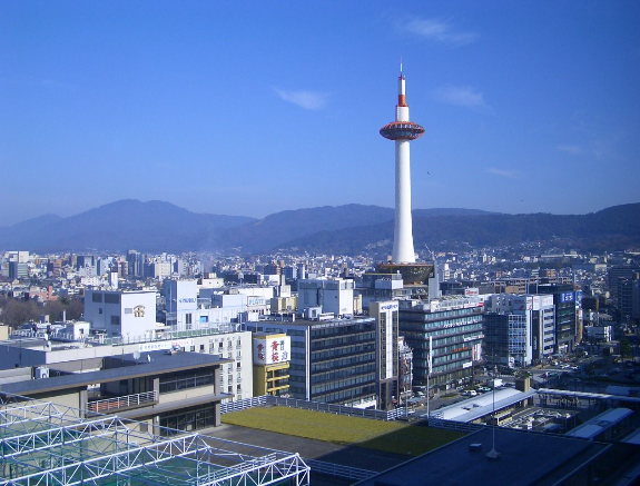 technopro_it's tweet photo. こんにちは！SNSチームの前原です。
関西エリアからの紹介は最後となります・・・
締めを飾っていただくのは京都支店🏯山本次長にインタビューさせて頂きました！

https://t.co/MEDhFhoSme

＃テクノプロIT社
＃キャリア採用
＃新卒採用
＃情報発信
＃支店紹介
＃京都 https://t.co/iOS4NpRHO9