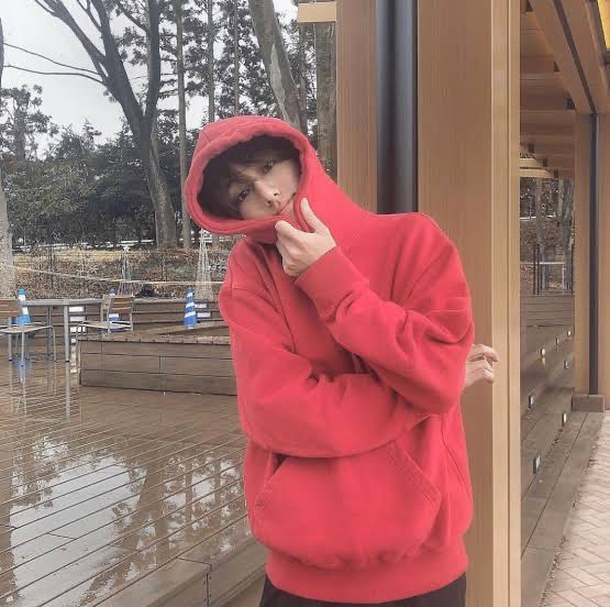 QWV_pimarin's tweet photo. QWVの皆さんと繋がれて嬉しい🥺💕
リアルにQWVいない(啓蒙中)ので
是非仲良くして頂けると嬉しいです！

いつかはオフ会とかもしたいな✌️
宜しくお願いします✨キランッ

#OWV好きな人と繋がりたい 
#QWV
#浦野秀太推し https://t.co/wd1meIucxk