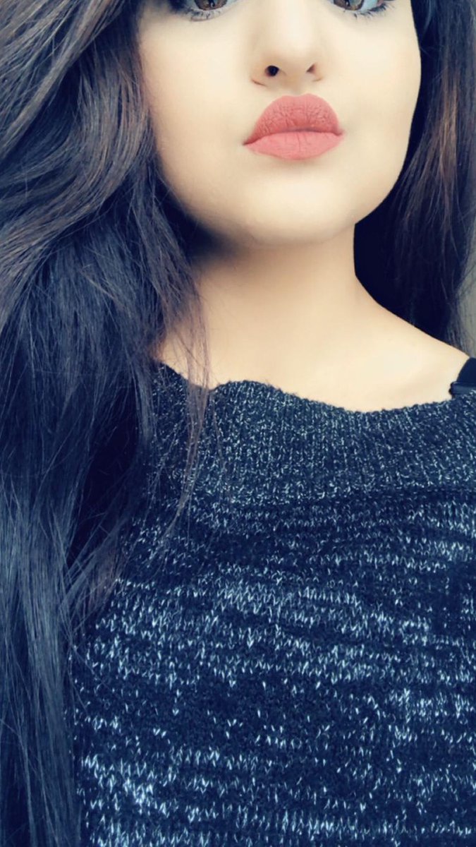 حبيت بتعرف احس شعور غريب وحلو 🥰 لما حد يحط زبه فوق صور اختي  وخطيبتي ويصورلي احسه يخدرني 🥺  واصير مارد بين ايديه # المانيا #اوربا #خليج #محارم #ديوث #فحل #تحرر #بنات #صبايا #ميك_أب #رومنسي