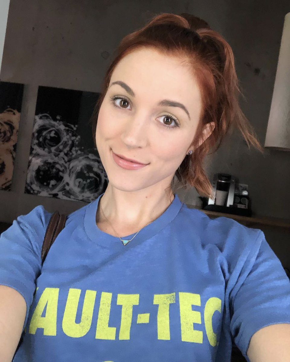 danvrs_'s tweet image. been thinking bout wayhaught’s daughter lately....