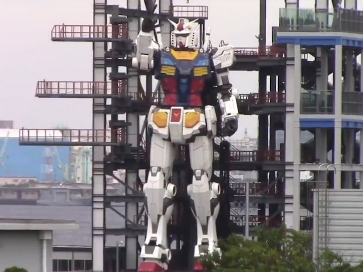 PeterWMurphy1's tweet image. Who had giant robot overlords on their 2020 Bingo card? #GundamRobot #Japan