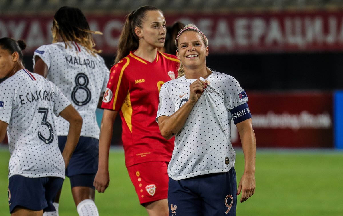 ol__lyonnes's tweet photo. 🇫🇷 @ELS_9_FRANCE meilleure buteuse de l'Histoire de l'@equipedefrance Féminine avec 82 buts, dépassant ainsi @PichonMarinette ! 👊💪
#MDNFRA https://t.co/xxcUtWKSp9