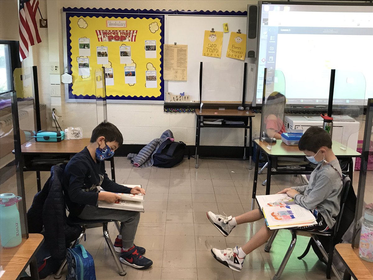 MrsTierneyCCS's tweet photo. Partner reading!  We are working hard on our reading and listening skills in 2nd grade!  #WeAreBethpage https://t.co/KjYO9rbC62