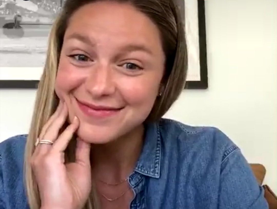 __ChasingStars's tweet image. Io più rileggo la parte del "ha cambiato la mia vita in meglio" e "mi ha dato forza dopo l'oscurità" e più piango!
Quanto è vero, supergirl è stata la sua luce, le ha dato l'amore e la vita.
Supergirl è lei anche e sopratutto nella vita vera!

#melissabenoist #supergirl #melwod