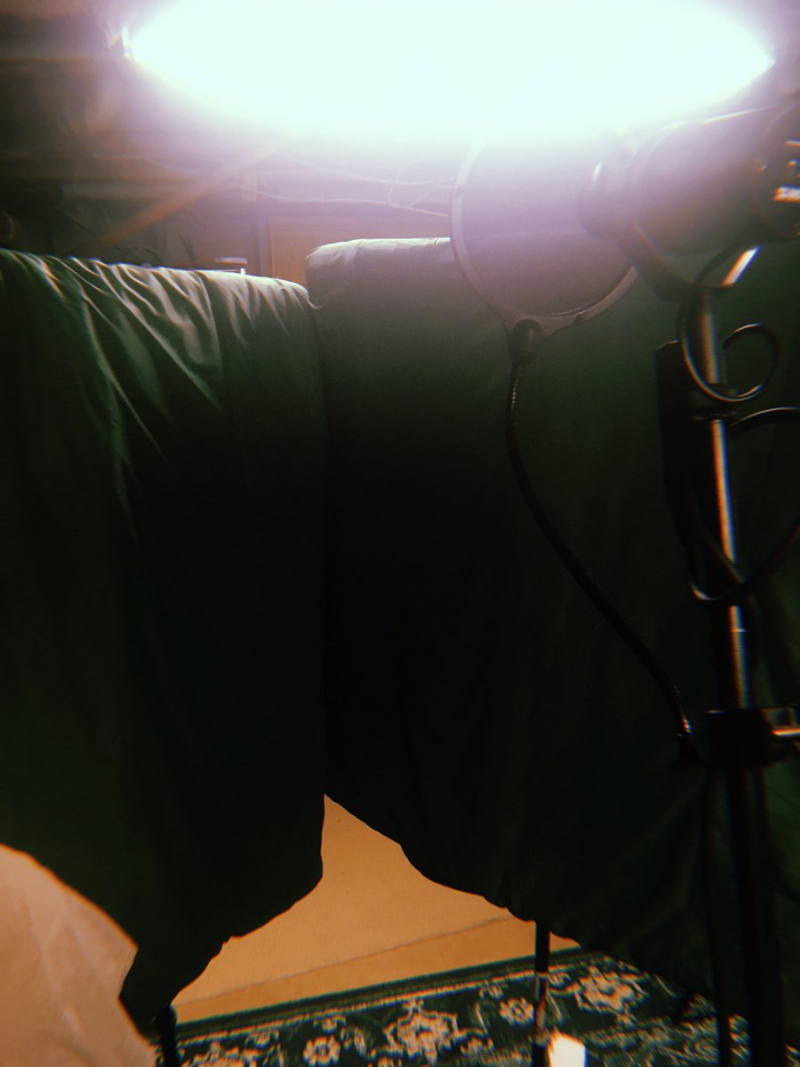 DATGRecording's tweet photo. Office for 2day https://t.co/yKuyISmAsu