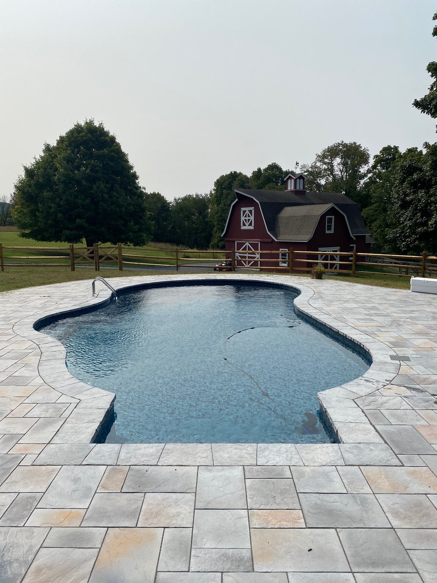 Westrockpools50's tweet image. Check out one of our latest pool installations! What do you think? #pool #swimmingpool #poolinstall #ingroundpool #westrockpools #localbusiness