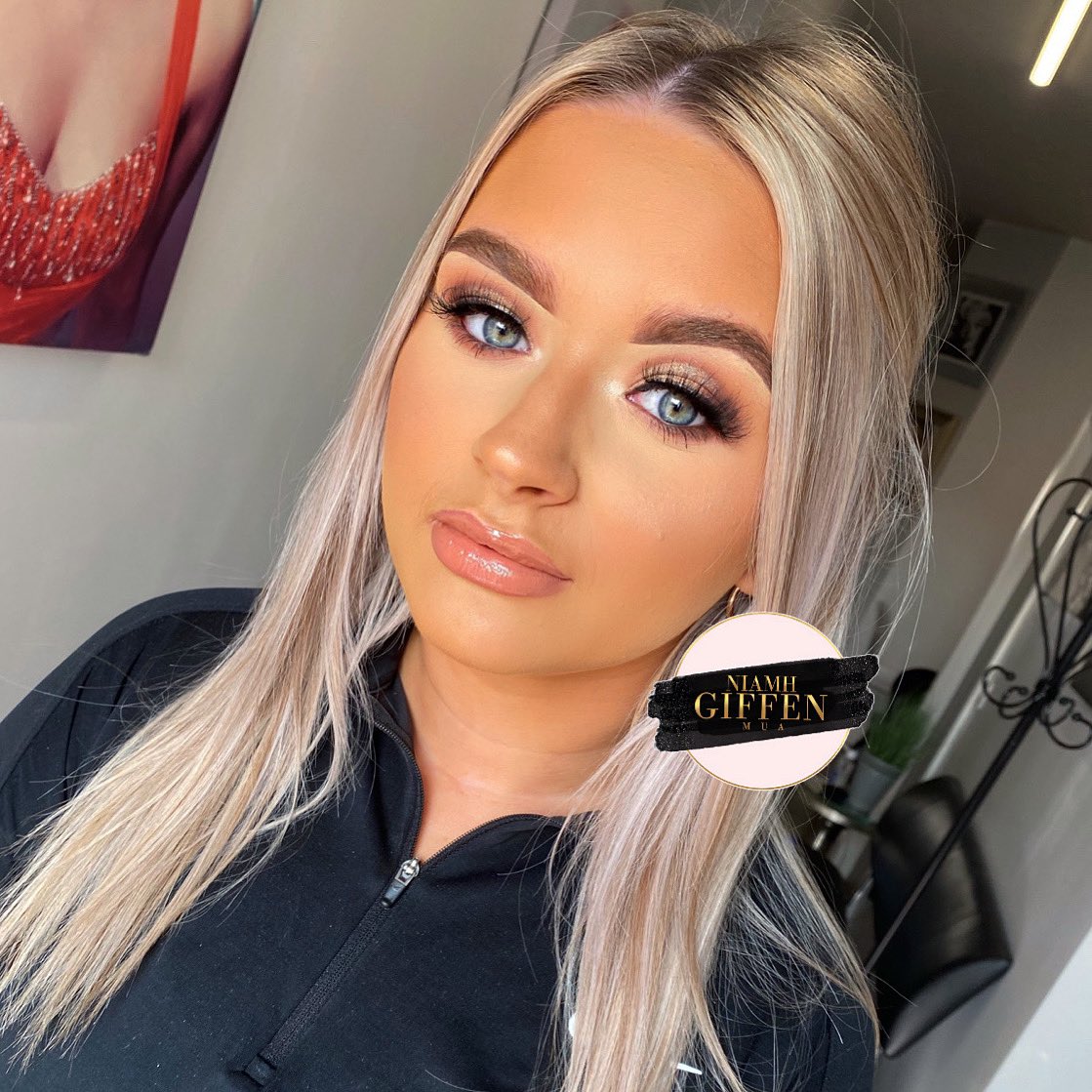 niamhgiffen's tweet photo. Wee shameless self promo 😗✌🏼 @niamhgiffenmua on insta, wishaw based 📍 any likes or RTs would be soo appreciated girlies since makeup is pretty quiet right now due to covid 🥺 (also offering lash extensions👀) 💗💗💗 https://t.co/cWAI7IRgt7