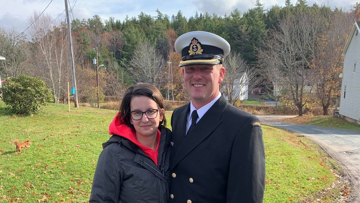 Before deploying on  @HMCSFredericton for  #OpREASSURANCE, SLt Matthew Pyke made a commitment to his partner Helen They wore matching bands with a promise that Matty would find Helen a unique engagement ring while deployed.