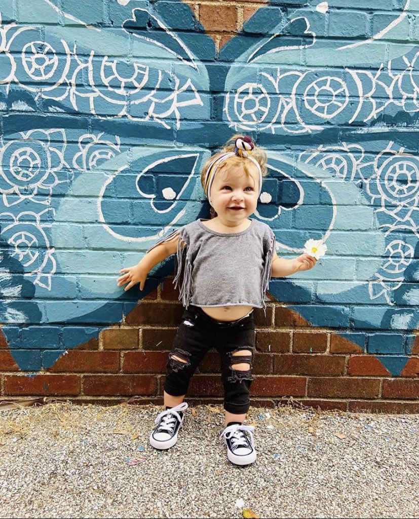 Please please pray for my sweet little niece. To know her is to adore her. 

Miss June, kick some ass. We got you💞