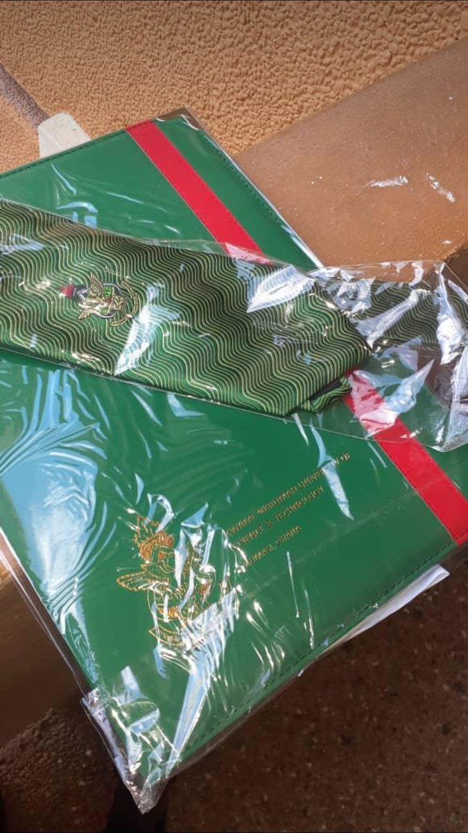 jfhilips's tweet photo. KNUST you promised a medal and took money for it. What the hell is this 1990 tie you're giving us. We don't want any problem. Just deliver what you said. Ghs250 no be small monies for this Corona inside. 
#knustmustpay 
#knustmustgivethemedals
#kustlied https://t.co/U1Ue0cZid8