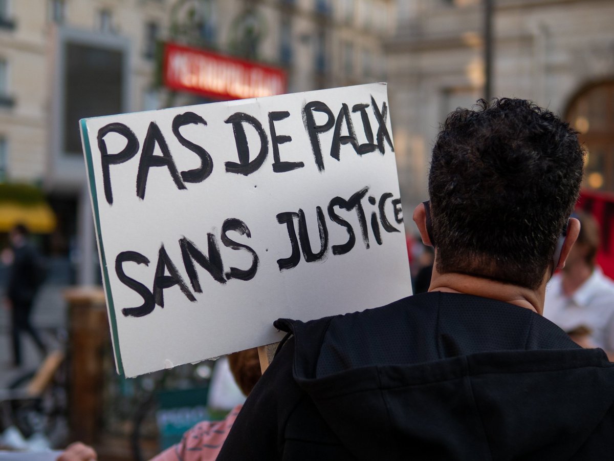 Ce temps de la honte doit cesser.Cette norme de l'irresponsabilité des mairies, ministères, indtitutions face à tant de violences acceptées et entretenues, cautionnées, doit prendre fin.Respectez les victimes !Respectez l'exigence légitime d'une éthique en politique !