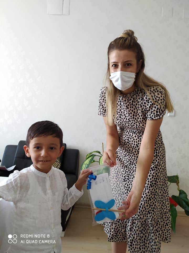 Mezra Çok Programlı Anadolu Lisesi Anasınıfı minikleri yüz yüze eğitime şen şakrak bir şekilde başladılar. Öğretmenlerimiz corona virüsü "bay mikrop" kuklasıyla hikayeleştirerek anlatmaya çalıştılar.

<a href="/ziyaselcuk/">Ziya Selçuk</a>

<a href="/mustafasafran/">mustafasafran</a>

<a href="/RehaDenemec/">Reha Denemeç</a>

 <a href="/BirecikMem/">Birecik İlçe Mem</a>