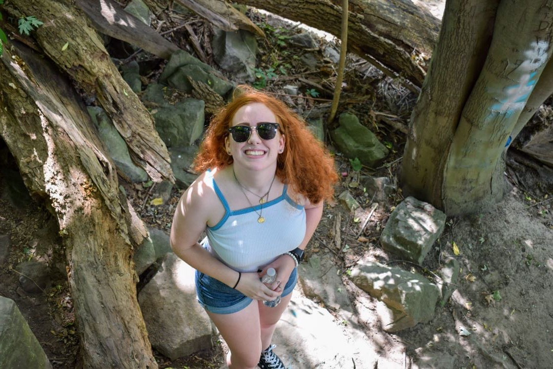 TheABAnchor's tweet photo. Meet #ABHS Senior and Varsity #Yearbook Staff Ashlyn Priehs. She is involved with our #MarchingTars &amp; NHS. Ashlyn loves how everyone at #AB supports all sports. Fun fact: Ashlyn shares a birthday with her sister! #Navigate #SeniorYERD #TheAnchor https://t.co/oOvTRGpFTu