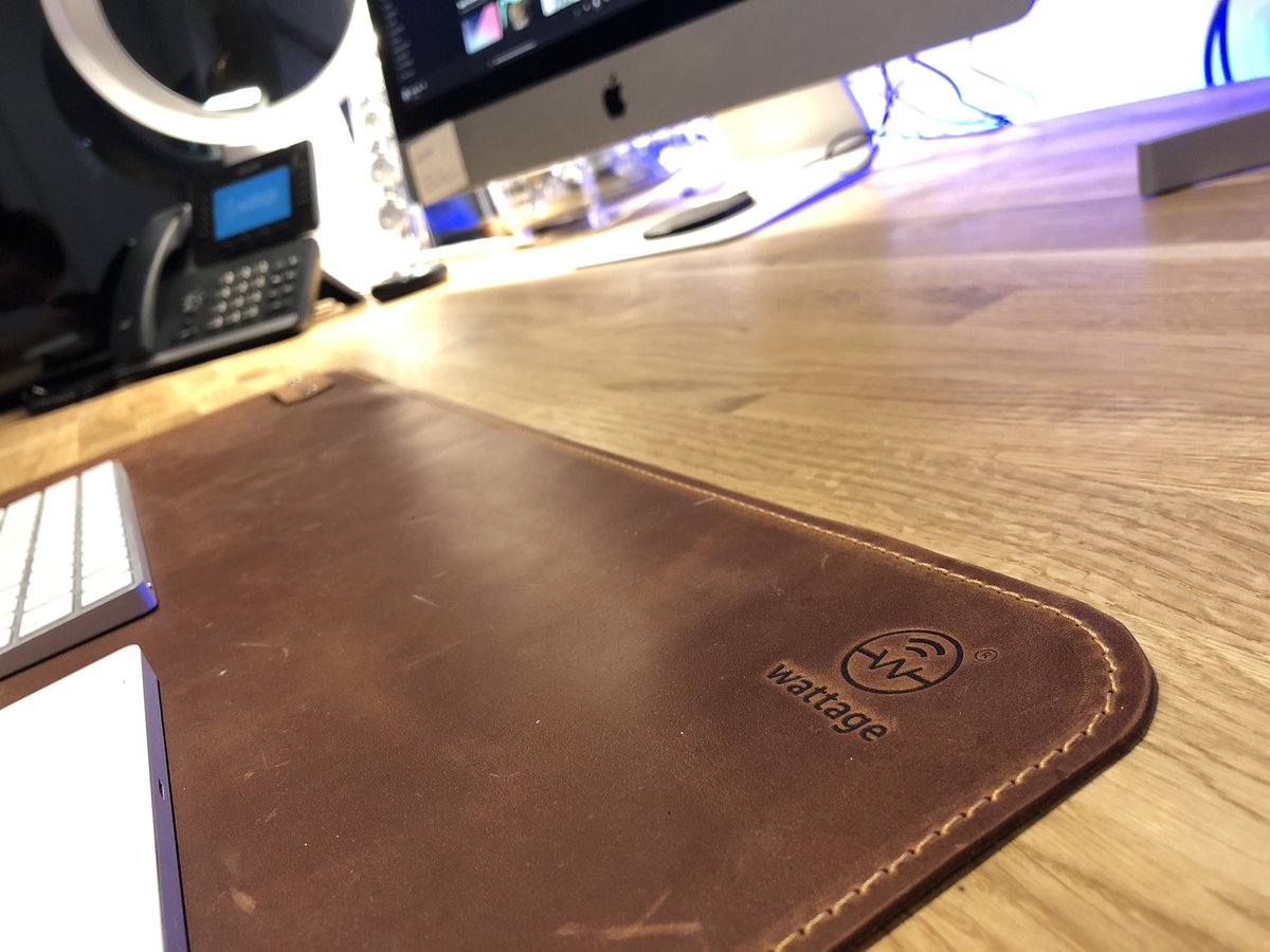 jackcarlwatson's tweet image. Home office project @wattagemedia ✅ 
🏷 Custom 2m desk made with wood from @worktopexpress
🏷 Branded leather mat from Etsy
🏷Foamex sign from ‘Signs247’ (@Solutions_247)
#lockdownprojects