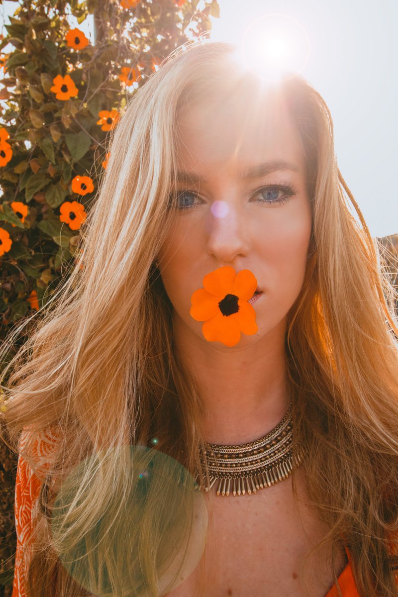 🧡