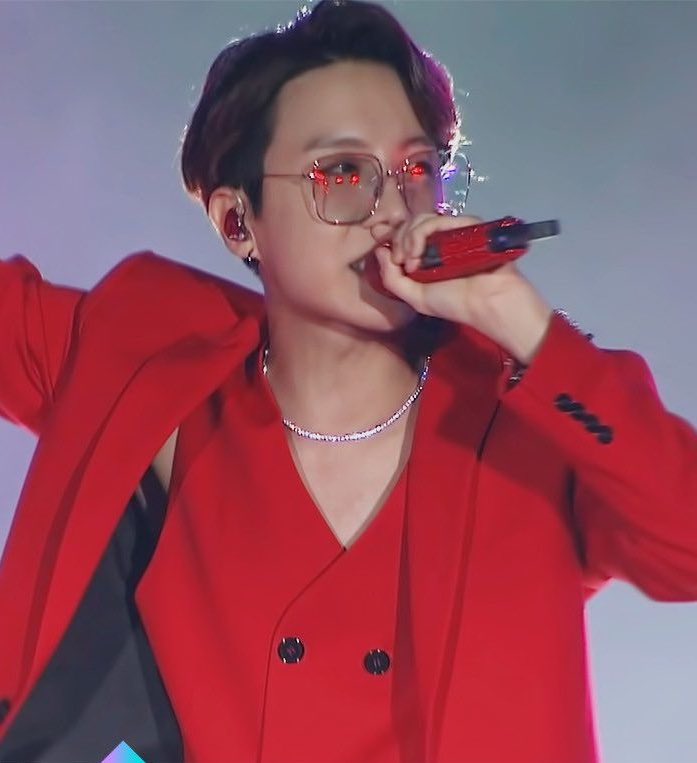 j-hope provider  ia for uni ☻⁷ on X: There was a shift in the atmosphere  the day Hoseok performed Just Dance in a red suit   / X