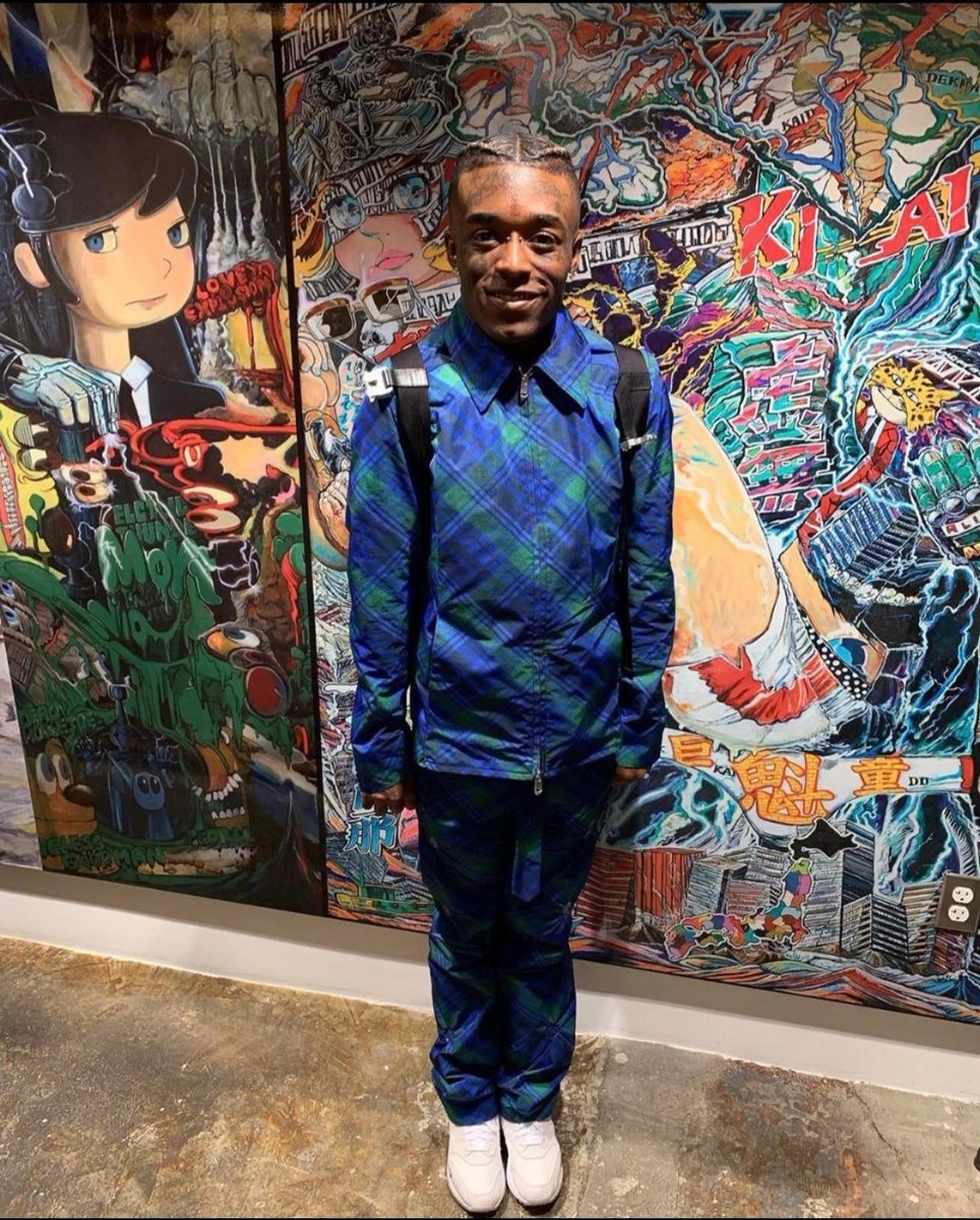 Lil uzi vert as among us characters; a thread.