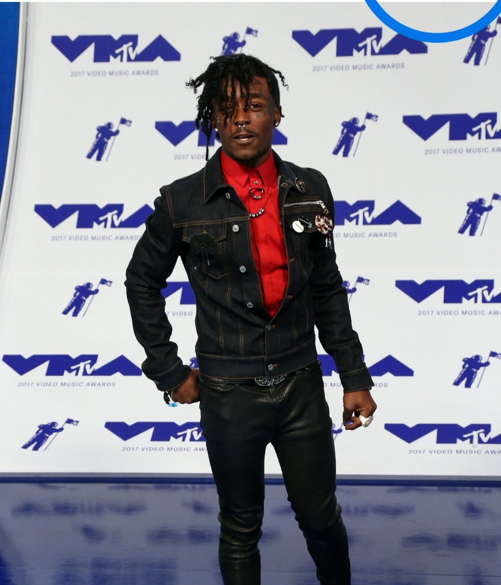 Lil uzi vert as among us characters; a thread.