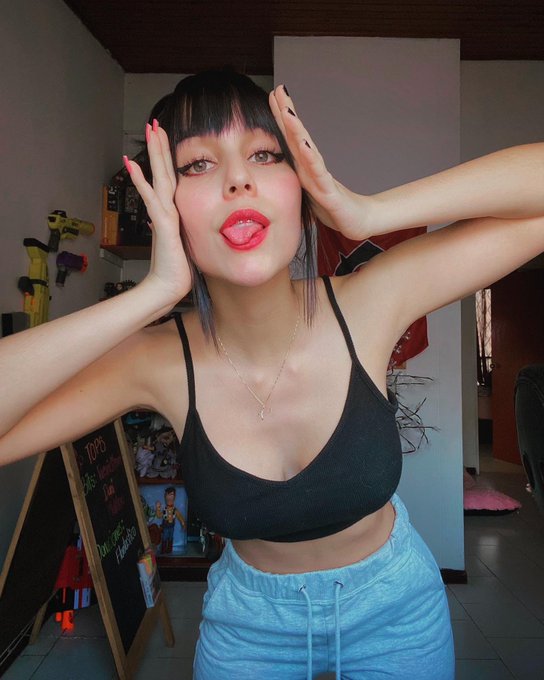 Me sent&iacute; bonita pa fotos ❤️ https://t.co/bzdVXsJc1n