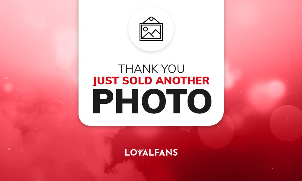 I just sold some photos on #realloyalfans. Take a look here: https://t.co/970bqWkzWH https://t.co/MU