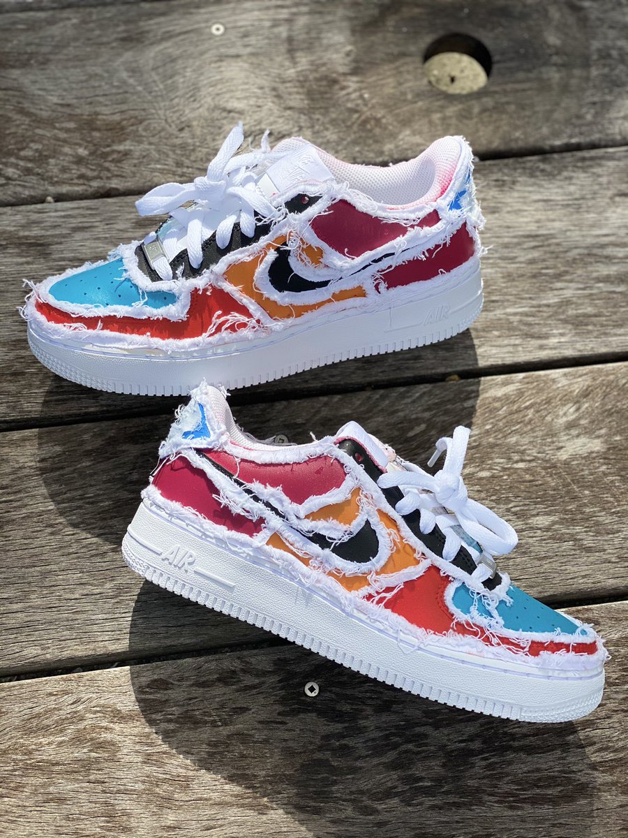 hudd4x's tweet photo. THIS DRIP 💧 DIFFERENT 
“ TEAR “ AF1 CUSTOMS BY ME 🔥💚 https://t.co/BtwEkDwdze