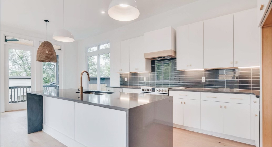 aerialdev's tweet image. Your dream kitchen is just around the corner 😍 . 

This space was made for spending time with friends and family while enjoying great food. 

Find an Aerial home for yourself at: AerialDevelopment.com