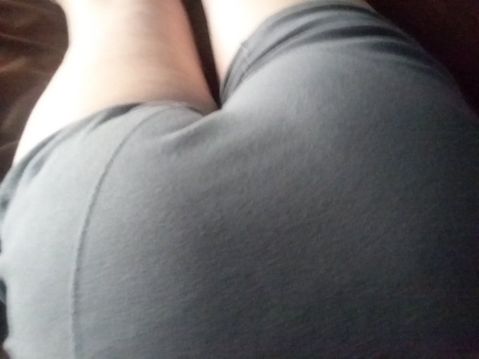 Want some good ass shots? Let's discuss tipping and what you want. Hit me up here or on other medias<a href="/tag/phworthy"class="tags"><span>#phworthy</span></a><a href="/tag/onlyfansboys"class="tags"><span>#onlyfansboys</span></a>