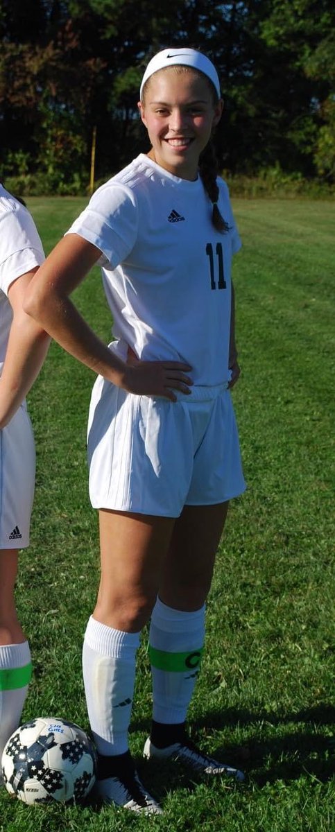 Does this look like a girl that would die of a brain aneurysm 4 hours later? No? Well Maddie Potts, Female athlete of the year, Capt of her soccer &amp; lacrosse teams &amp; a kind, compassionate artist did just that 💔. Please share her photo to raise awareness and remember #Forever11 ®