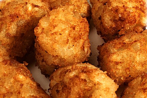 [TIL] Tater tots were invented in 1953 to use up leftover slivers of cut-up potatoes en.wikipedia.org/wiki/Tater_tot…