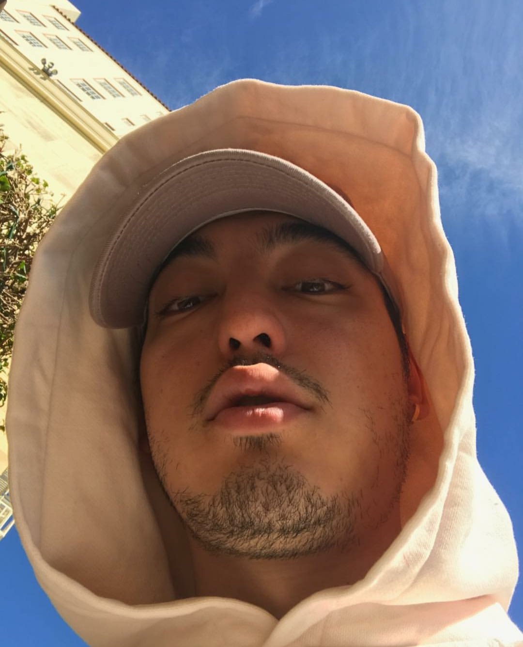 Brandon Rogers on Twitter: "@ilyySkeppyy Ummmm how did that get in my