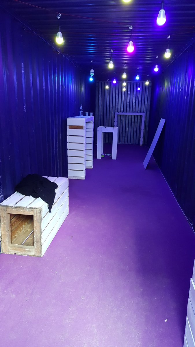 Vor 4 Jahren haben wir den Blue Hackers Club in Hamburg bei <a href="/mlove/">MLOVE</a> gegründet. Danke @Volker_Mielke, <a href="/slo_sersik/">Slobodanka Sersik</a> und <a href="/tgau/">Thorsten Gau</a> für eure Leadership.