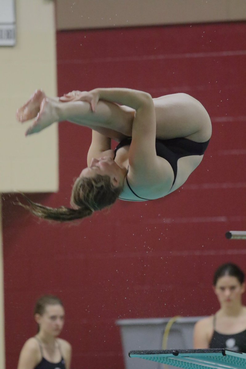 MaroonCrew's tweet photo. Girls Swim &amp; Dive: Allexa Larson places first in the diving event. Jillian Stewart takes second place.

Dowling sweeps the 100 fly! Zarah Worth in first, Caroline Schultz in second and Brianna Evans in third. https://t.co/TtpqDq8gW7