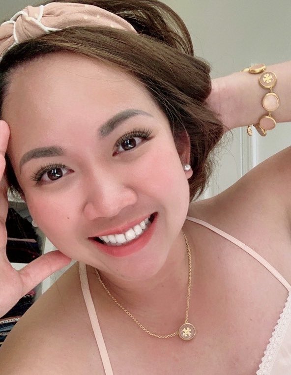 DiCreatifGuru's tweet photo. Good vibes 🥰 @toryburch 

#toryburch #ltkfashion #ltkstyletip #ltkfall #likeittoknowit #liketoknowitstyle #trending  #picoftheday #gamergirl #womanempowerment #womansupportingwomen #likeforlikes #followforfollowback #wct #wce #asiangirl #fashionblogger #fashion #fashionstyle https://t.co/9LZDHFfq7s