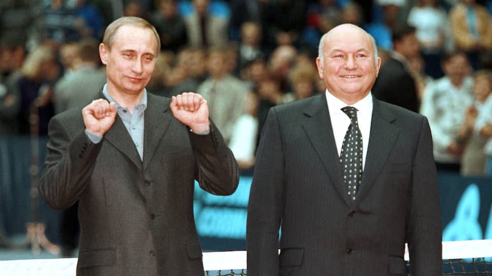 председателем правительства в августе 1999 года утвержден